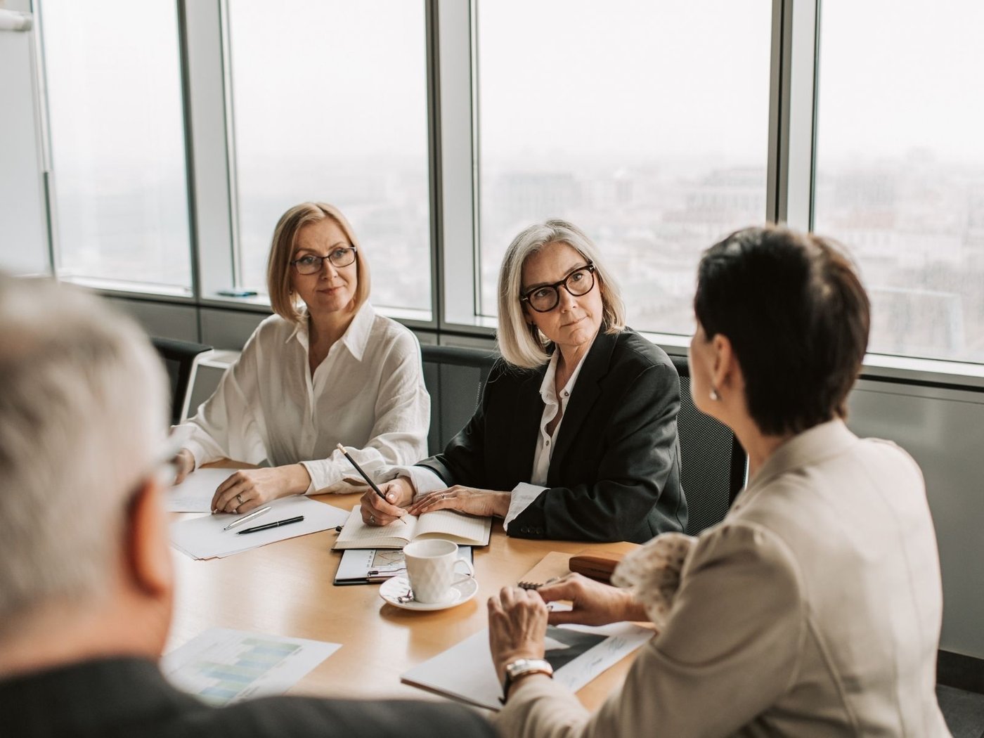 Aufbau von Kompetenzen im Mit- und Füreinander unter Teams und Fachkräften