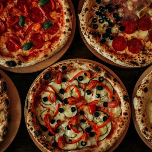 italienische Pizza aus dem Steinofen